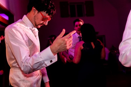 Groom dancing to the Wedding DJ in Tamworth